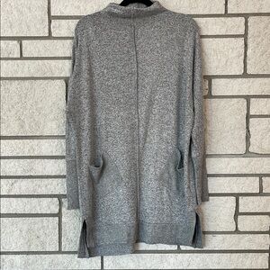 Gray Long Sleeve Tunic Relaxed Ribbed Style